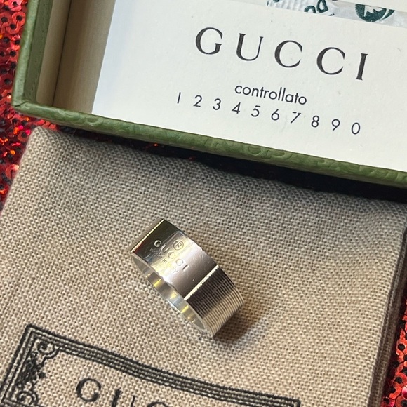 🔥🔥AUTHENTIC GUCCI Made In Italy Sterling Silver Thin Trademark Ring-🔥🔥NWT - Picture 14 of 15